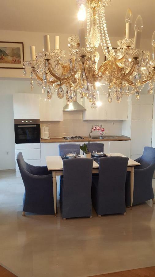 Apartments Ivita Паг Екстер'єр фото