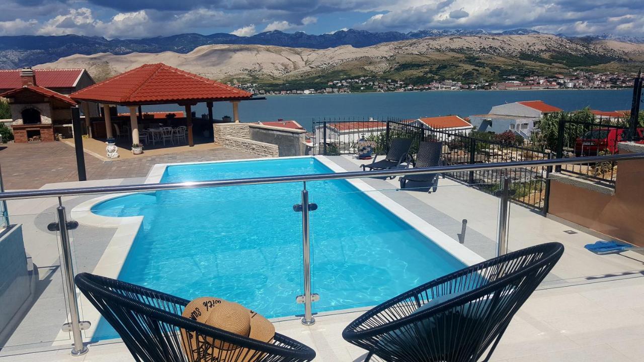 Apartments Ivita Паг Екстер'єр фото